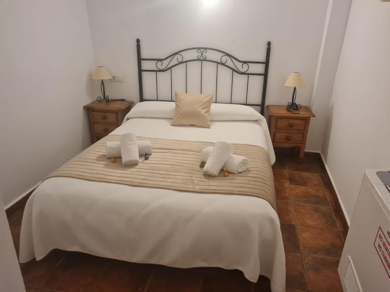 Casa Rural Del Pantano 4 Estrellas Buenache de Alarcon 外观 照片